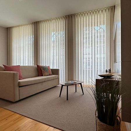 Lit Apartments - Clerigos Порту Екстер'єр фото
